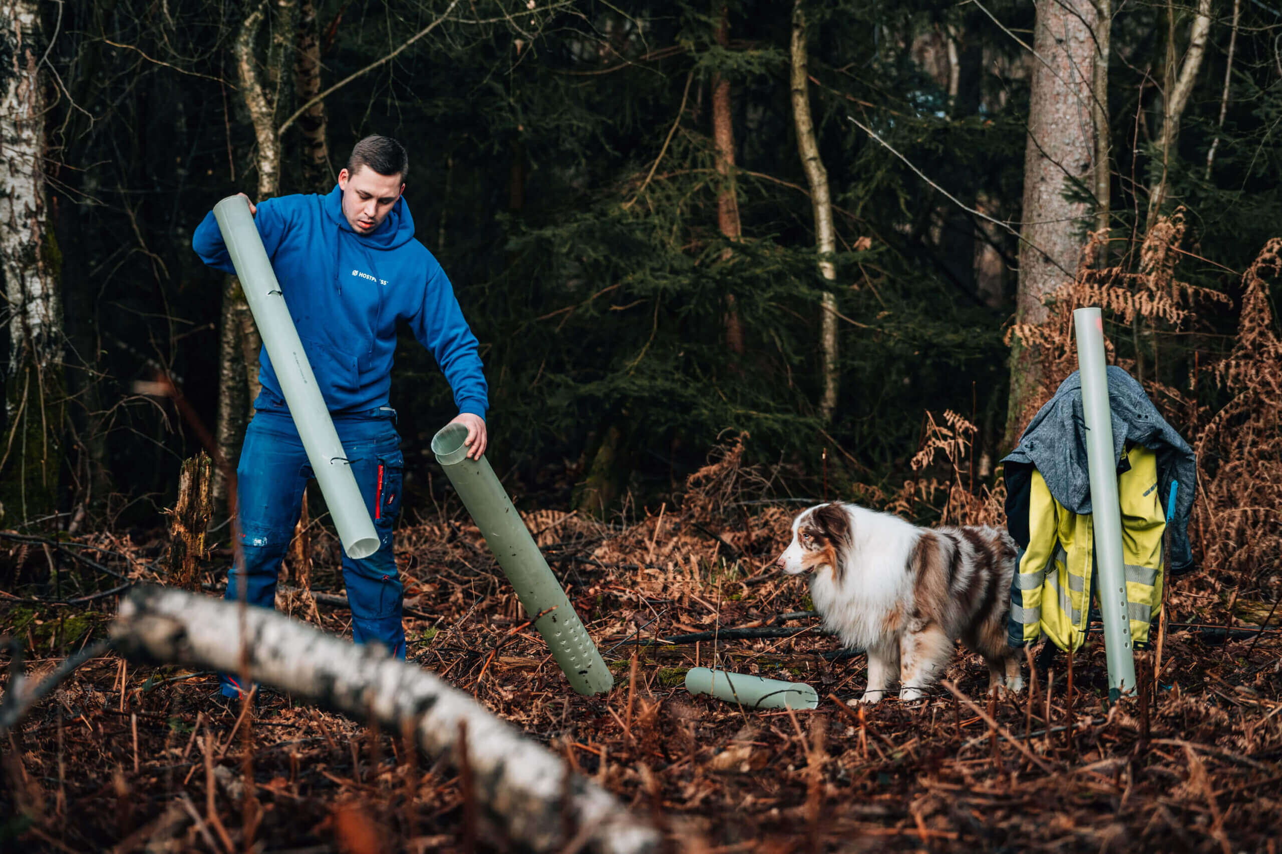 Ole hilft mit im Klimawald