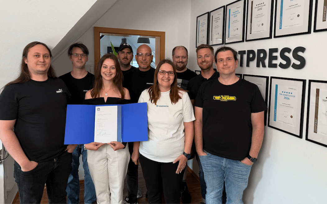 TÜV Zertifizierung HostPress 2025 Teambild